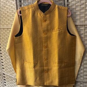 Luxurious Gold Men Kurta Set With Vest